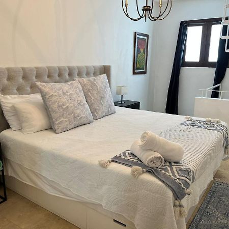 Kasa Roof Top 6 1 Bed 1 Bath For 2 Guests Amazing Views Old サンジョアン エクステリア 写真